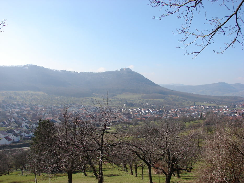 Vom Freilichtmuseum Beuren zum Engelberg und über das Schabenbachbrückle zurück nach Beuren (Rundwanderung)