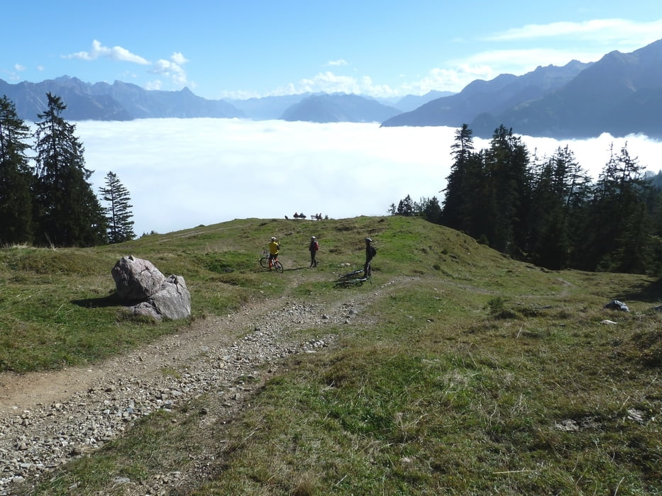 Nenzing-Mondspitze-Furkaalpe-Ronaalpe-Nenzing 