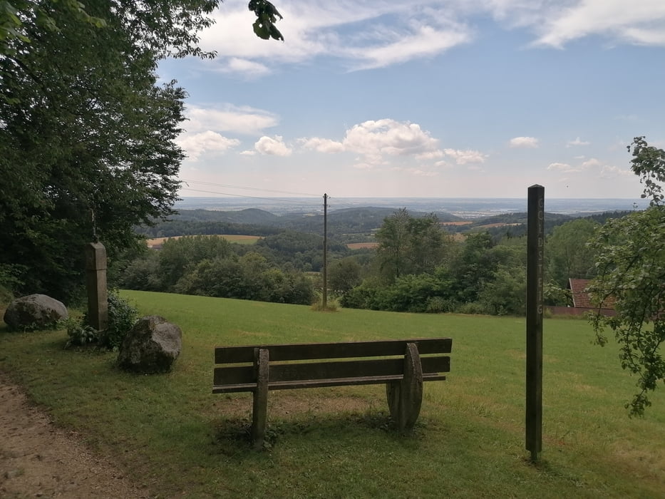 664. Hirschbühl, Bahndammradweg + Goldstieg nach Wiesenfelden und über Bahndammradweg zurück