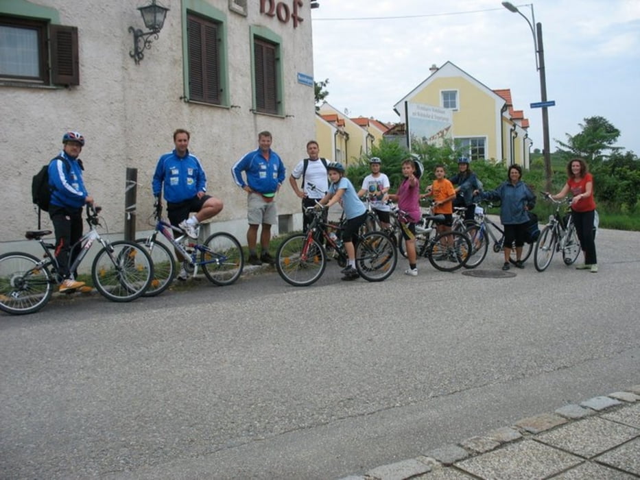 Fahrrad Touring Von Göttlesbrunn aus rund um den