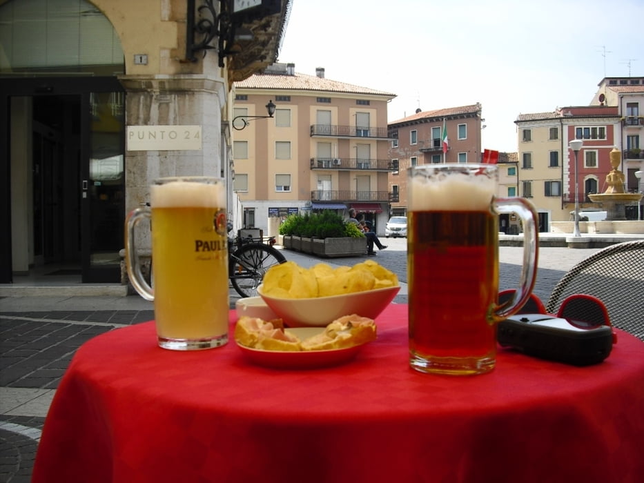 bardolino fahrrad fahren an der etsch