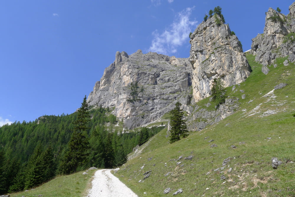 Mountainbike S0S2+ MTB Tour von Cortina d'Ampezzo durch